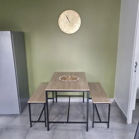Maison Proche ميرليمونت